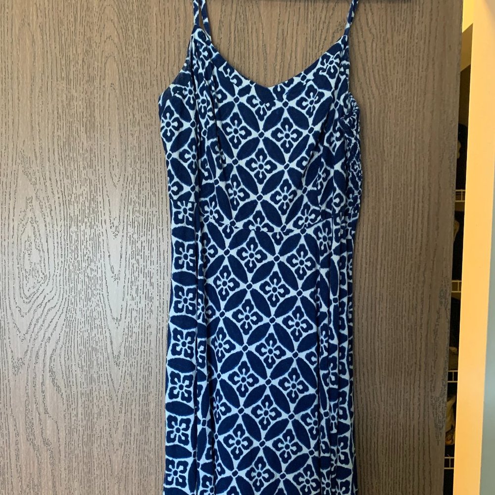 Blue and White Design Old Navy Casual Dress